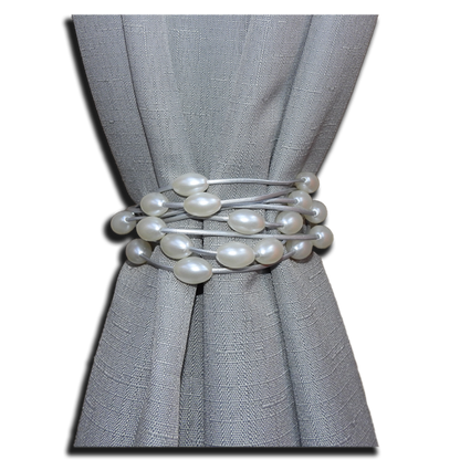 Curtain Holder - Pearls