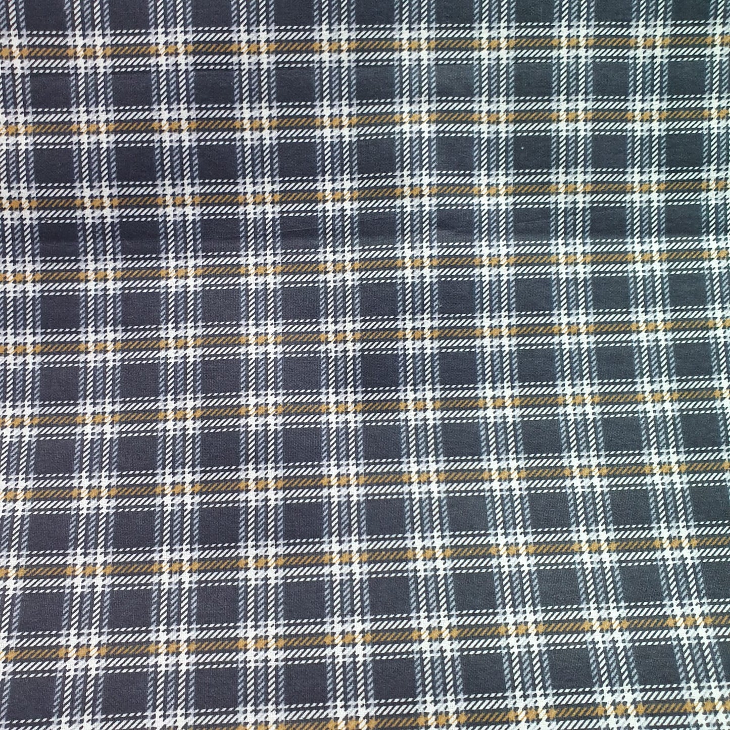 Flannel | Plaid / Prints