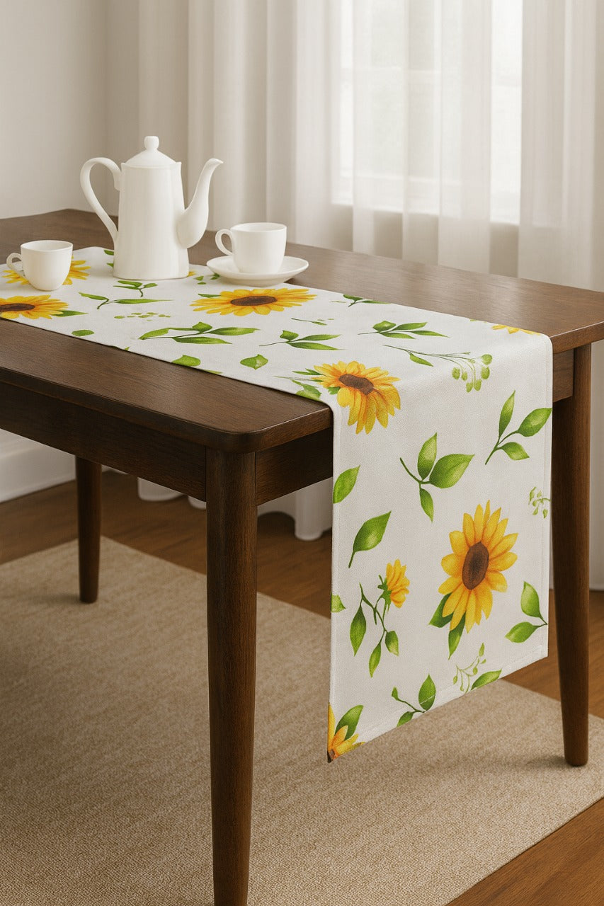 Amelia Table Runner