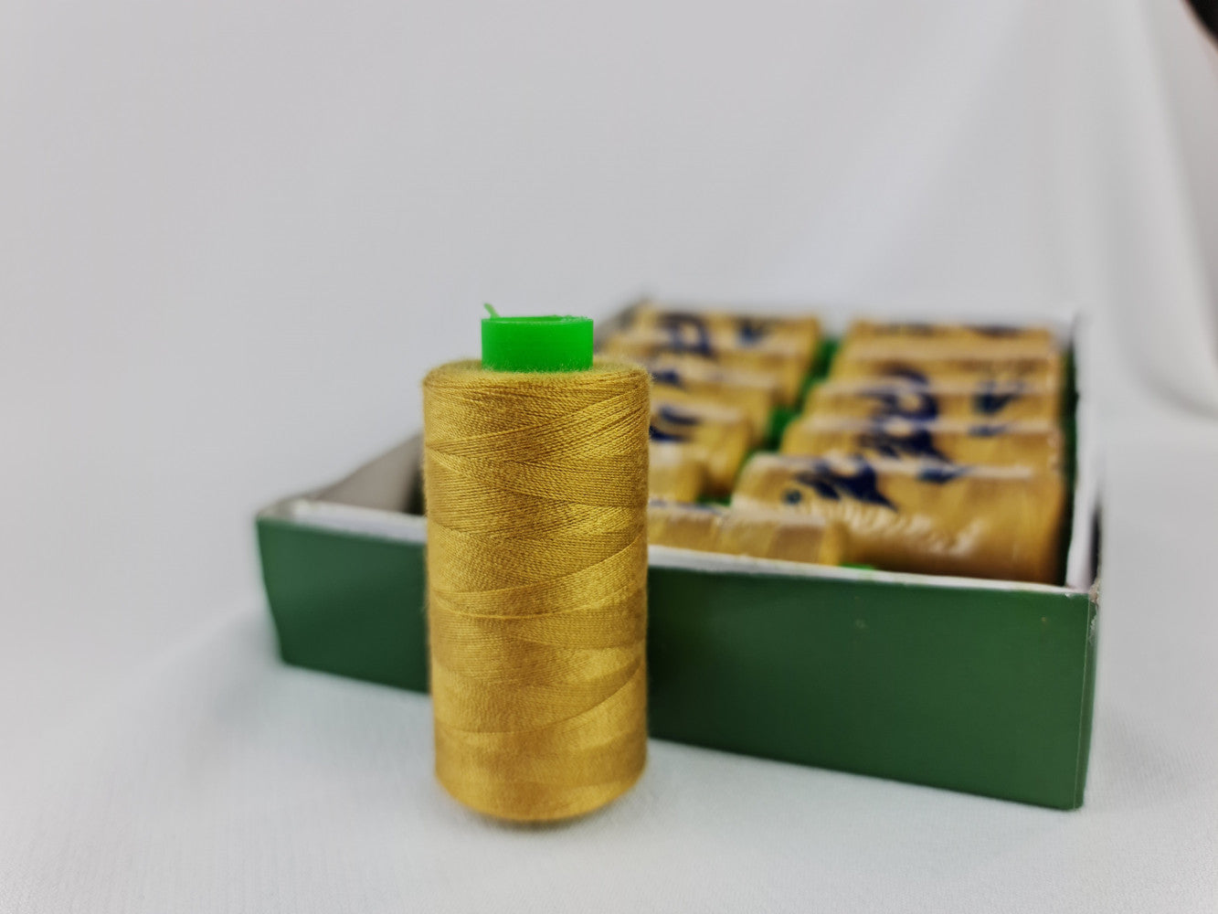 500 yds Thread (by box)